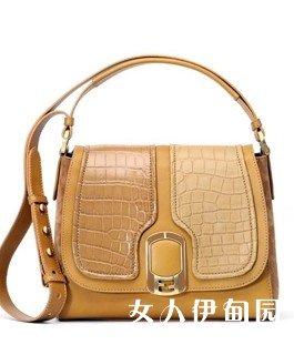 FENDI ANNAִ